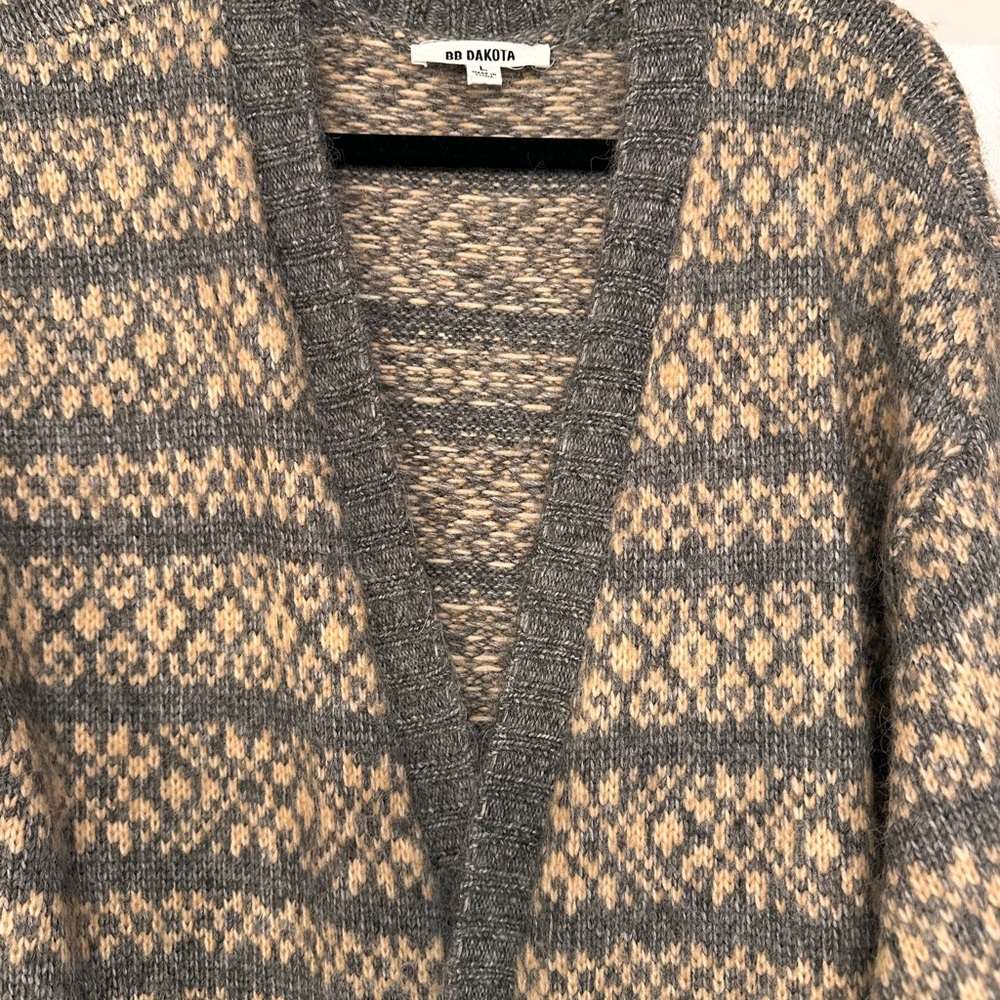 BB Dakota Women's Gray and Cream Knit Cardigan